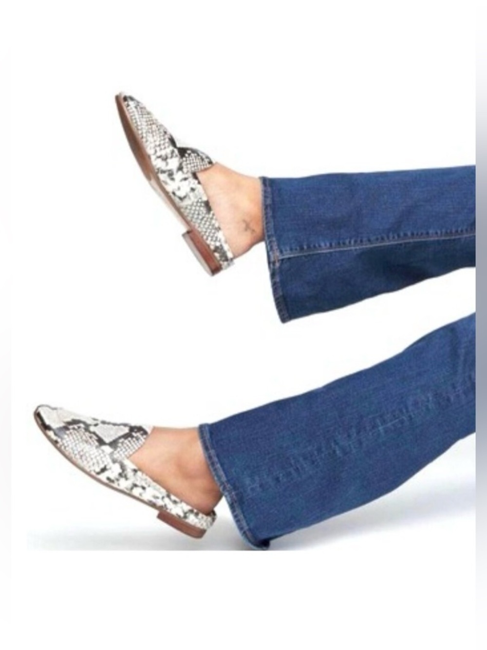 BANANA REPUBLIC Demi Mules Grey Metallic Silver Snake Embossed Leather 7.5
